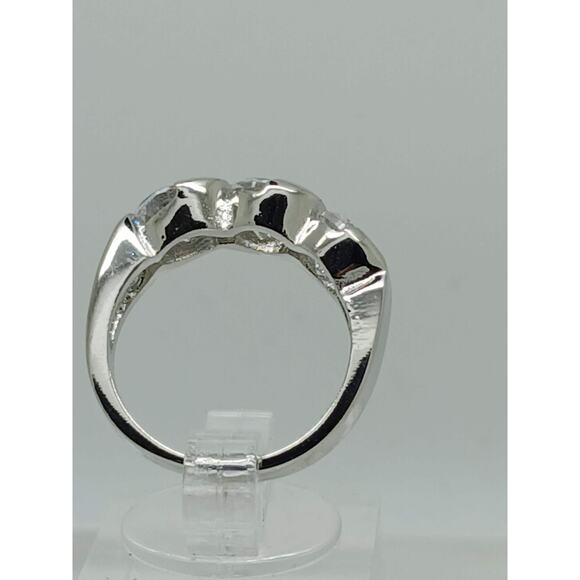 Vintage 3CT 3-Stone Simulated Diamond CZ Engagement Wedding Band Ring Size 7 NOS - Picture 8 of 9